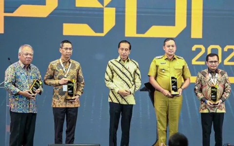 Bekasi Raih Dua Penghargaan Produk Dalam Negeri dan Kesehatan