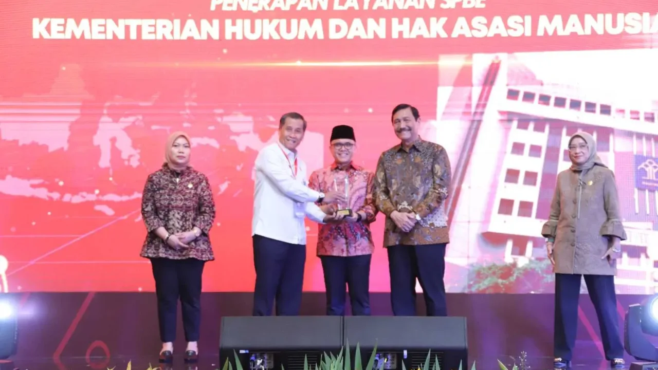 Terbaik Layanan Digital, Kemenkumham Terima Penghargaan dari Kementerian PANRB