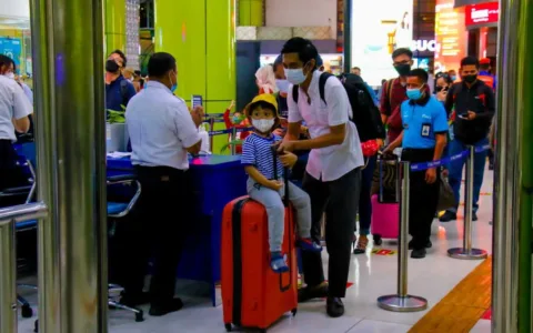 87 Ribu Penumpang KA Jarak Jauh Berangkat Dari Stasiun Gambir dan Pasar Senen Memenuhi Persyaratan Vaksin
