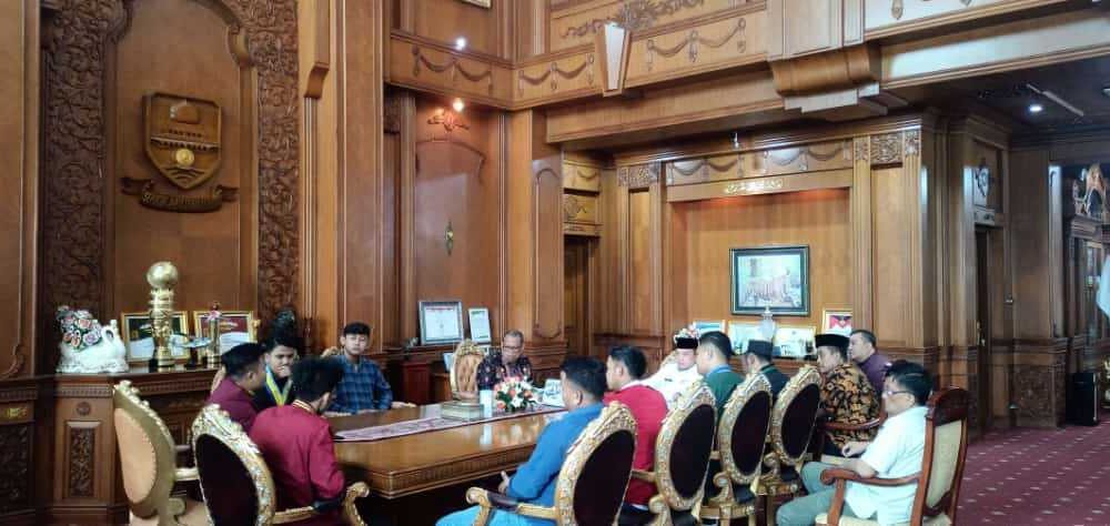 Gubernur Jambi Tak Berkutik: Saya Bagaikan Harimau Tak Bertaring Hadapi Konflik Batubara