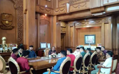 Gubernur Jambi Tak Berkutik: Saya Bagaikan Harimau Tak Bertaring Hadapi Konflik Batubara