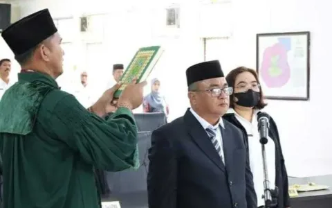 Walikota Hadiri Pelantikan PAW Anggota DPRD Tanjung Balai