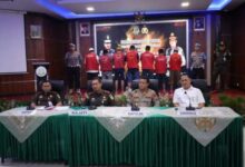 Kapolda Banten Serahkan 7 Tersangka Mafia Beras Bulog