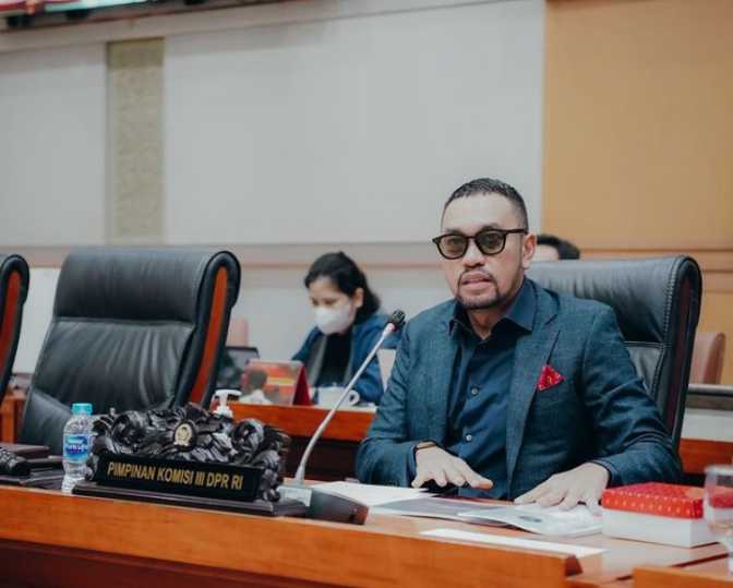 Komisi Iii Dukung Jaksa Agung Sanksi Pejabat Hedonis