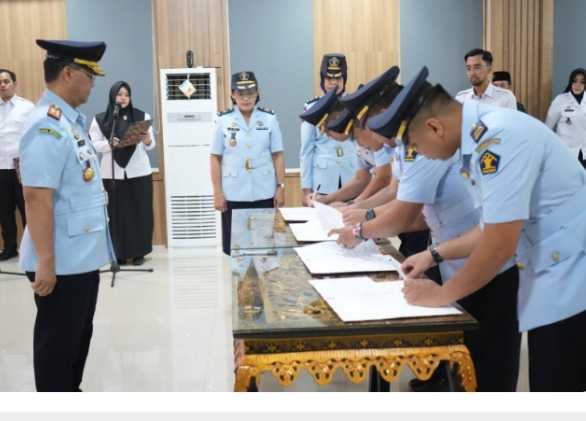 Kakanwilkumham Sumsel Lantik 19 Pejabat Permasyarakatan, Berikut Daftarnya