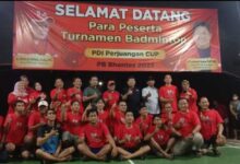 Memasyarakatkan Olahraga Dan Mengolahragakan Masyarakat, Pdip Gelar Turnamen Badminton