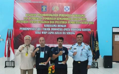 KREATIF… Lapas Serang Adakan Pelatihan Teknik Pembangunan dan Pembuatan Sofa Bagi Narapidana