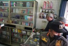 Petugas Gabungan Di Kabupaten Tangerang Sweeping Obat - Obatan Terlarang
