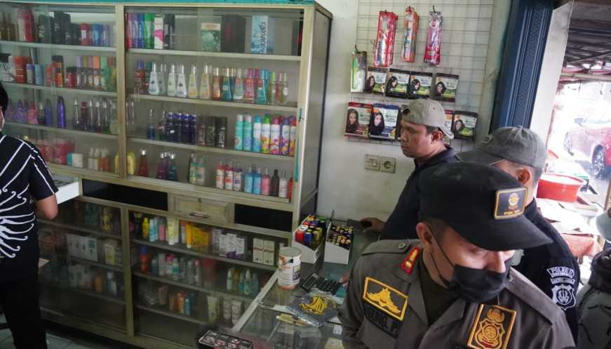 Petugas Gabungan Di Kabupaten Tangerang Sweeping Obat - Obatan Terlarang
