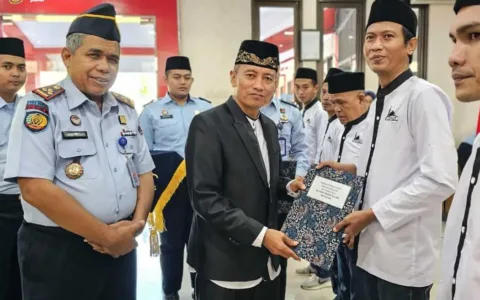 Kadivpas Kanwilkumham Jabar (Kusnali) Hadiri Rangkaian Kegiatan Idul Fitri Di Lapas Kelas II A Subang