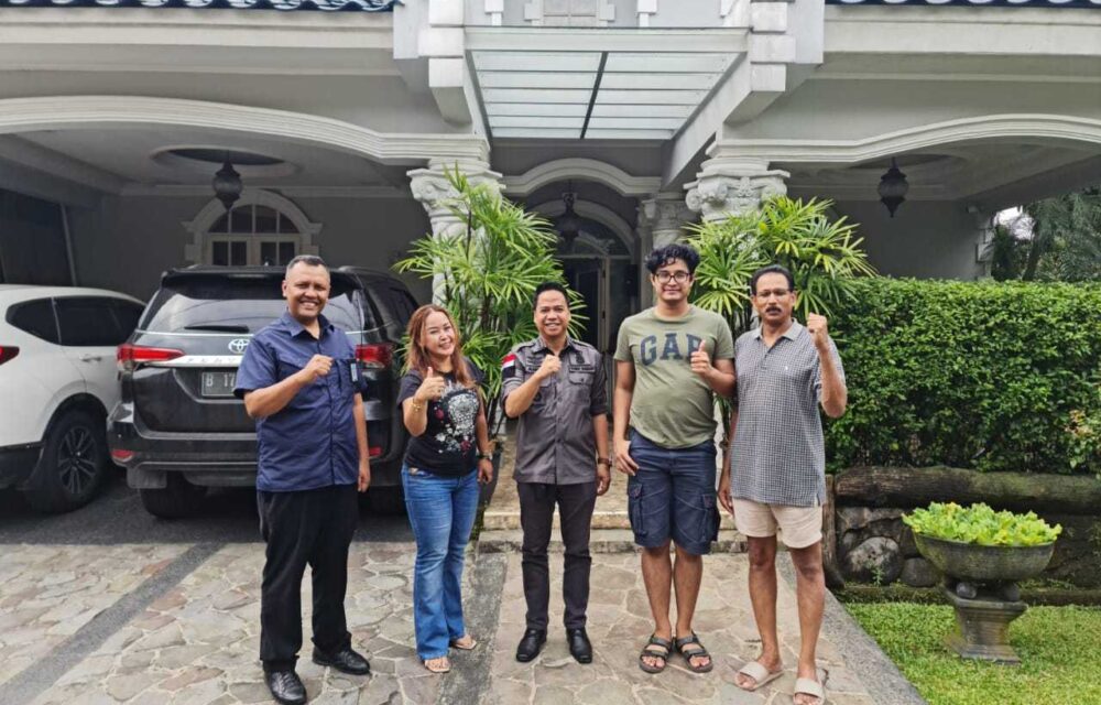 Akhir Pekan, Andi Taletting Langi Datangi Rumah Wna