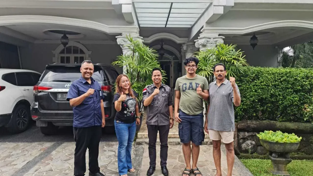Akhir Pekan, Andi Taletting Langi Datangi Rumah WNA