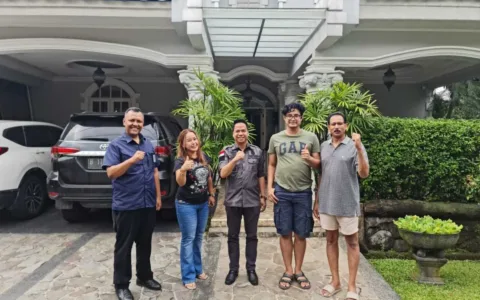 Akhir Pekan, Andi Taletting Langi Datangi Rumah WNA