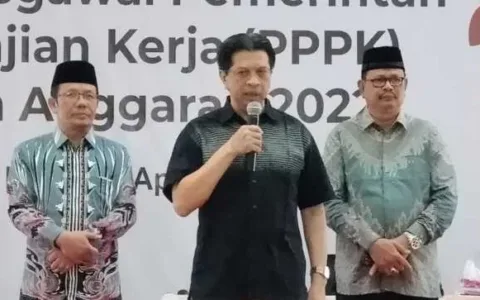 Rektor IAIN Lhokseumawe Mendampingin Irjen Kemenag RI Tinjau CAT CPPPK Aceh