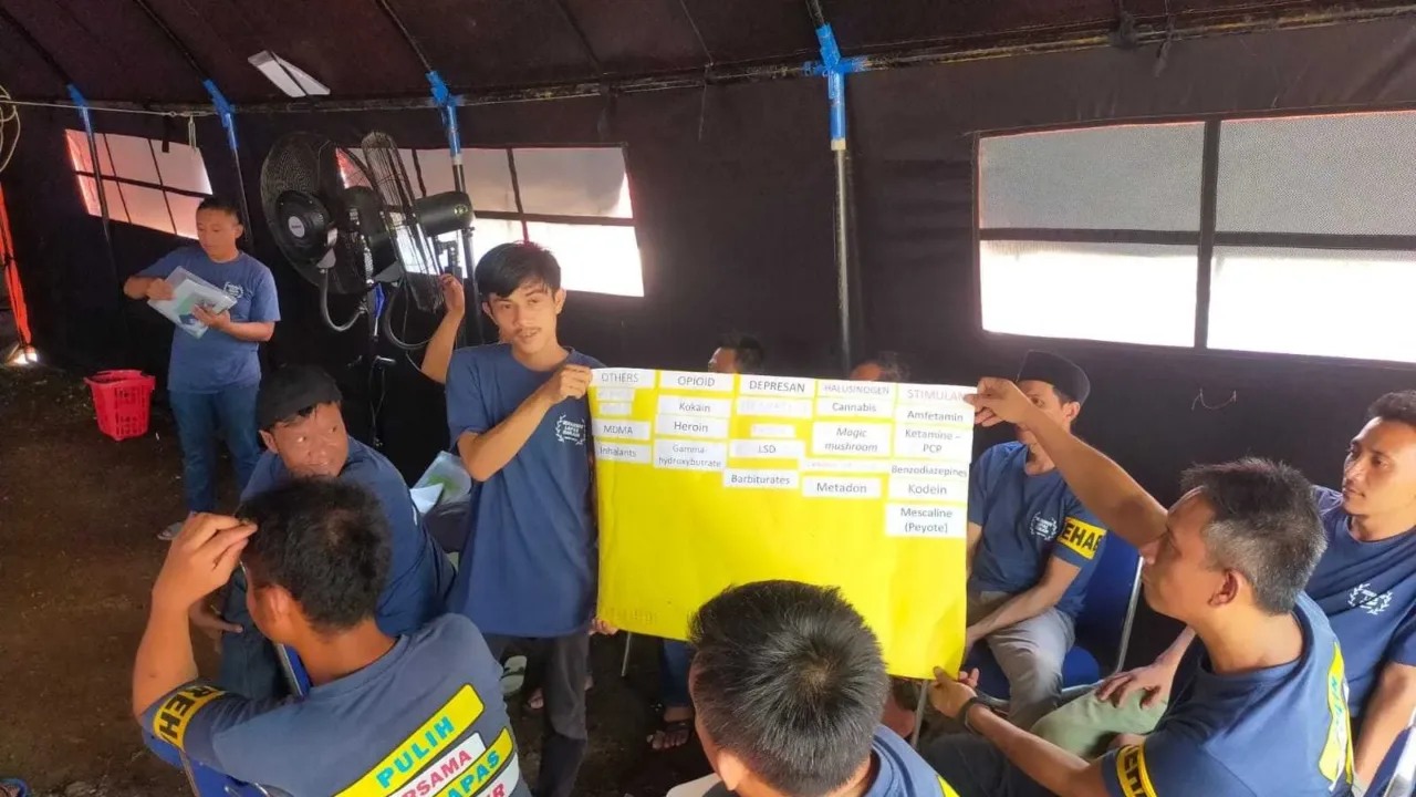 LANJUTKAN, Walau di Tenda WBP Lapas Cianjur Tetap Ikuti Rehabilitasi