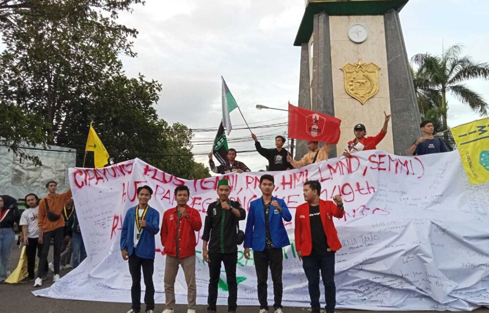 Gawat, Demo Hut Pandeglang Ke 149 Singgung Anggaran Sepeda Listrik 38 Miliar