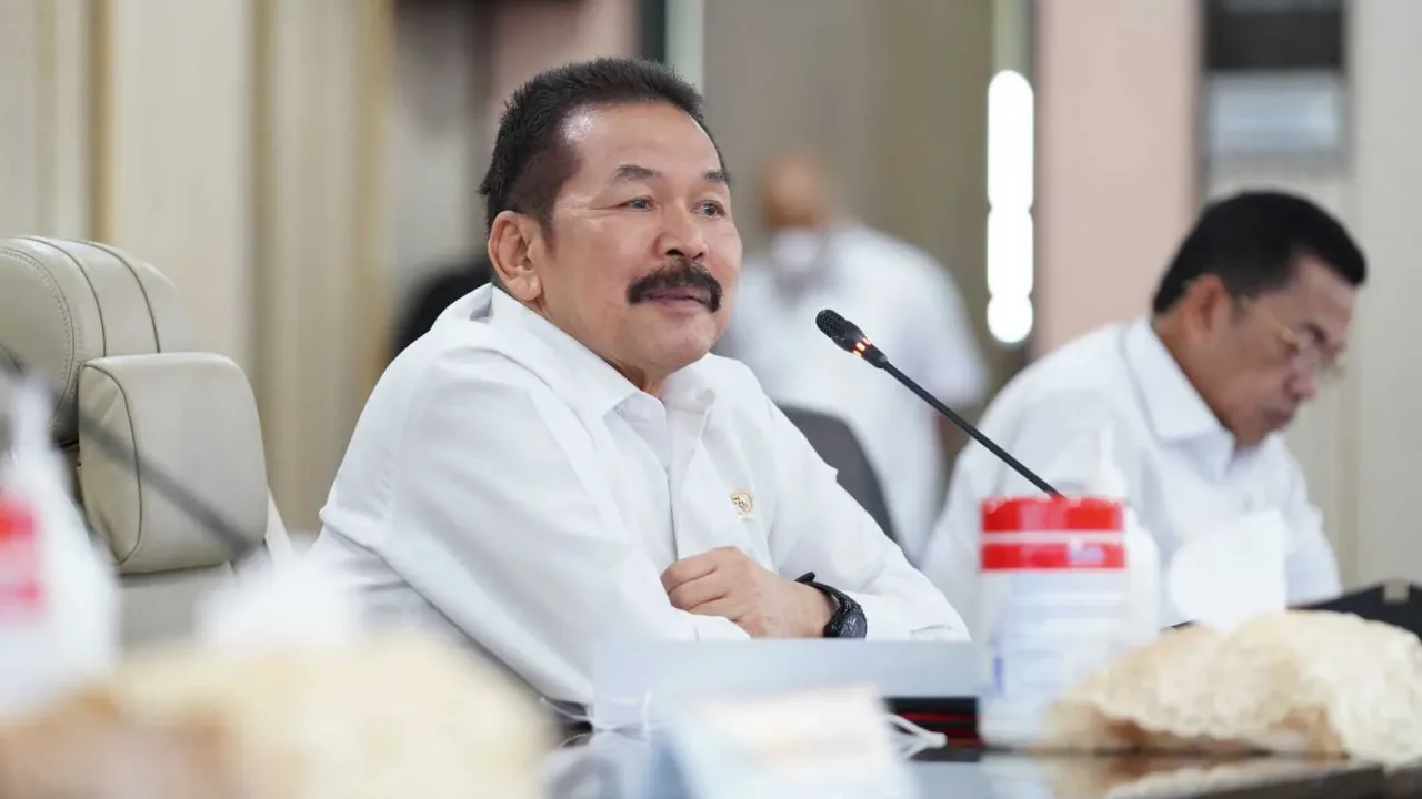 Tenaga Ahli Jaksa Agung Wajib Tingkatkan Kepercayaan Publik