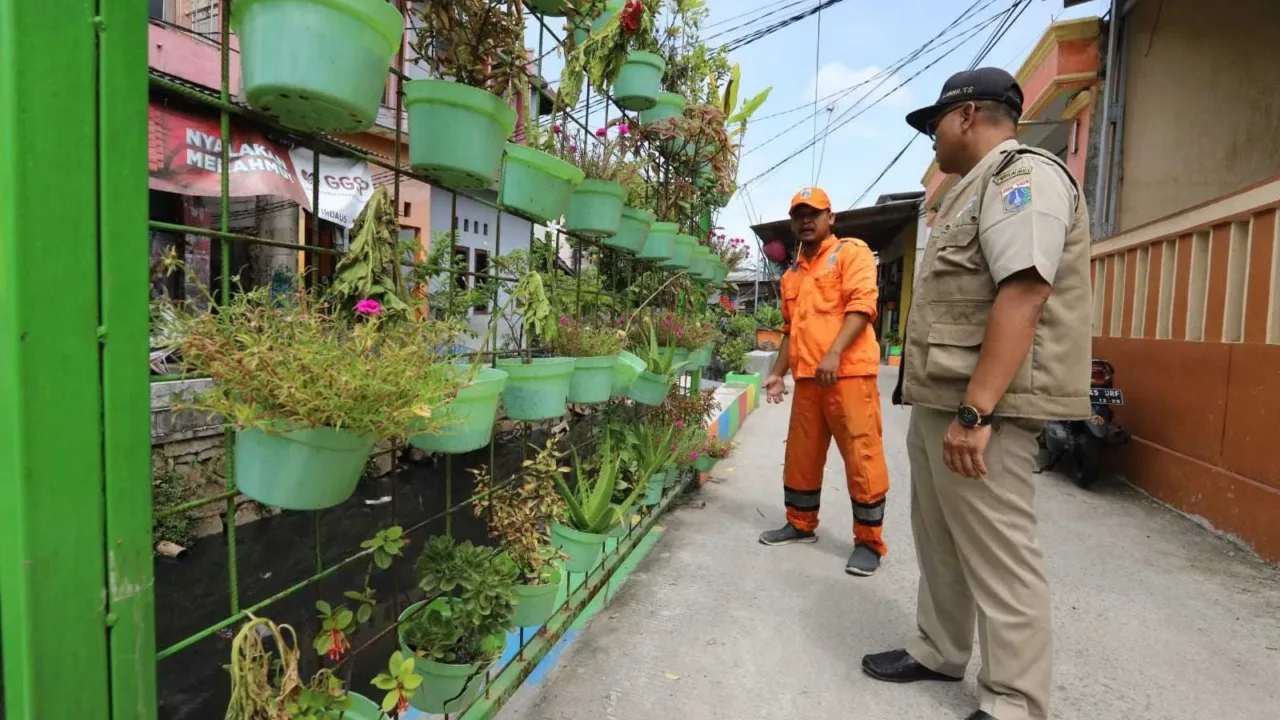 Bantaran Kali Betik Jakarta Utara Tak Ada Lagi Terlihat Tali Berbelit