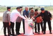 Ground breaking pembangunan Gedung Batalion A Brimob Polda Metro Jaya di PIK 2 Teluknaga, Kabupaten Tangerang. Rabu, (5/4/23).