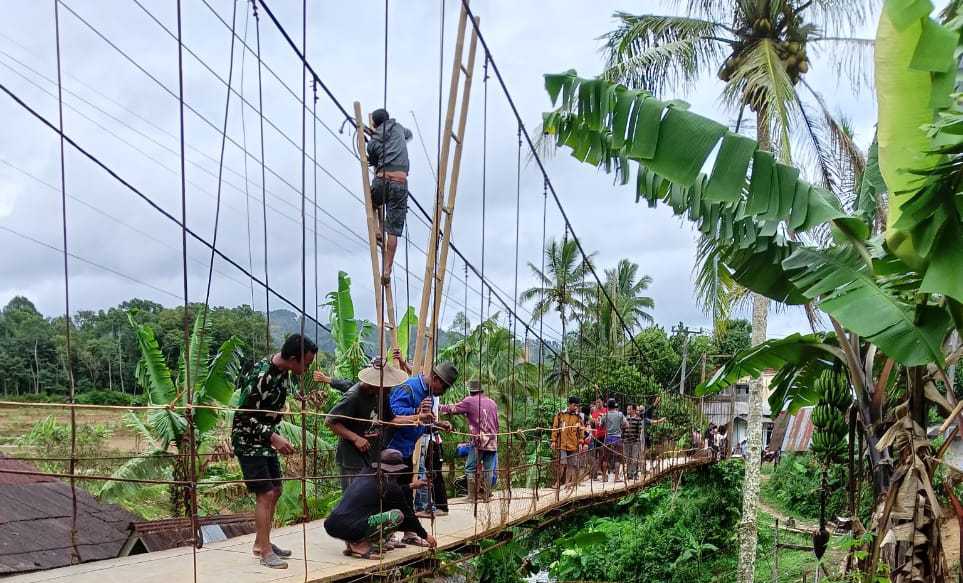 Puluhan Tahun Warga Lebak Rindukan Jembatan Penghubung
