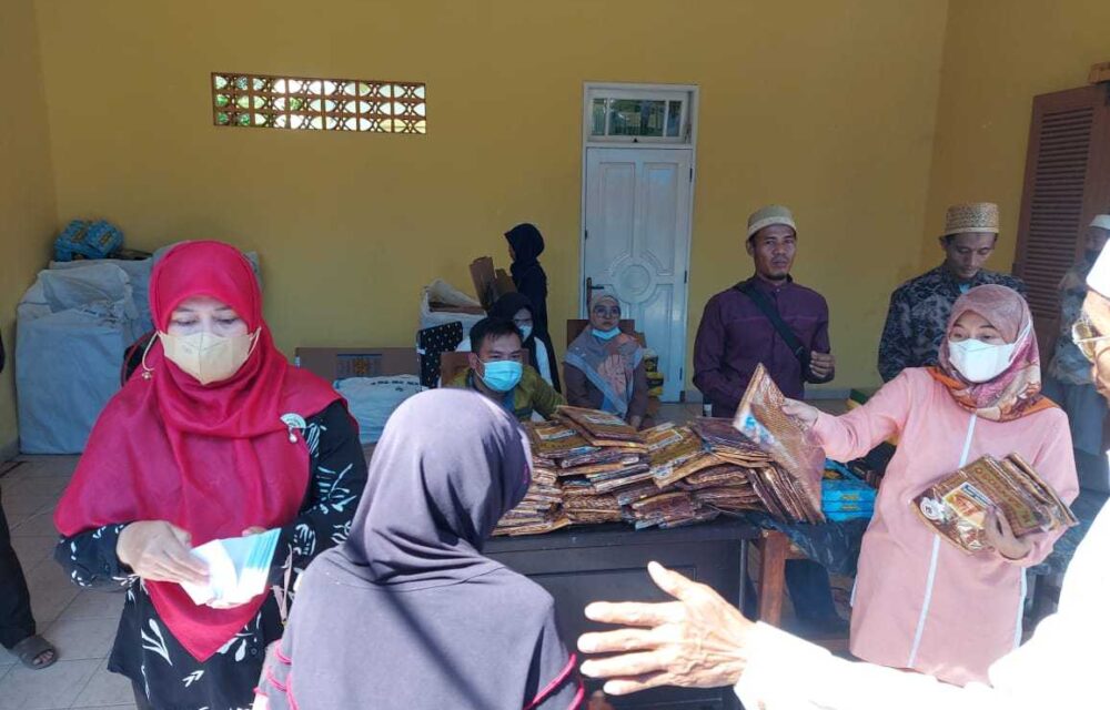 H.dulamat Pengusaha Asal Tangerang Utara Menggelar Ribuan Santunan