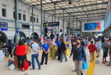 Stasiun Gambir Dan Pasar Senen Dipadati Arus Mudik Serta Arus Balik Volume Mencapai 43.500