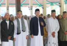 Akar Djati Gelar Zikir Di Keraton Kasepuhan