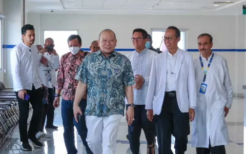 Datangi Rumah Sakit Unair, LaNyalla Cek Kesehatan Untuk Syarat DPD RI