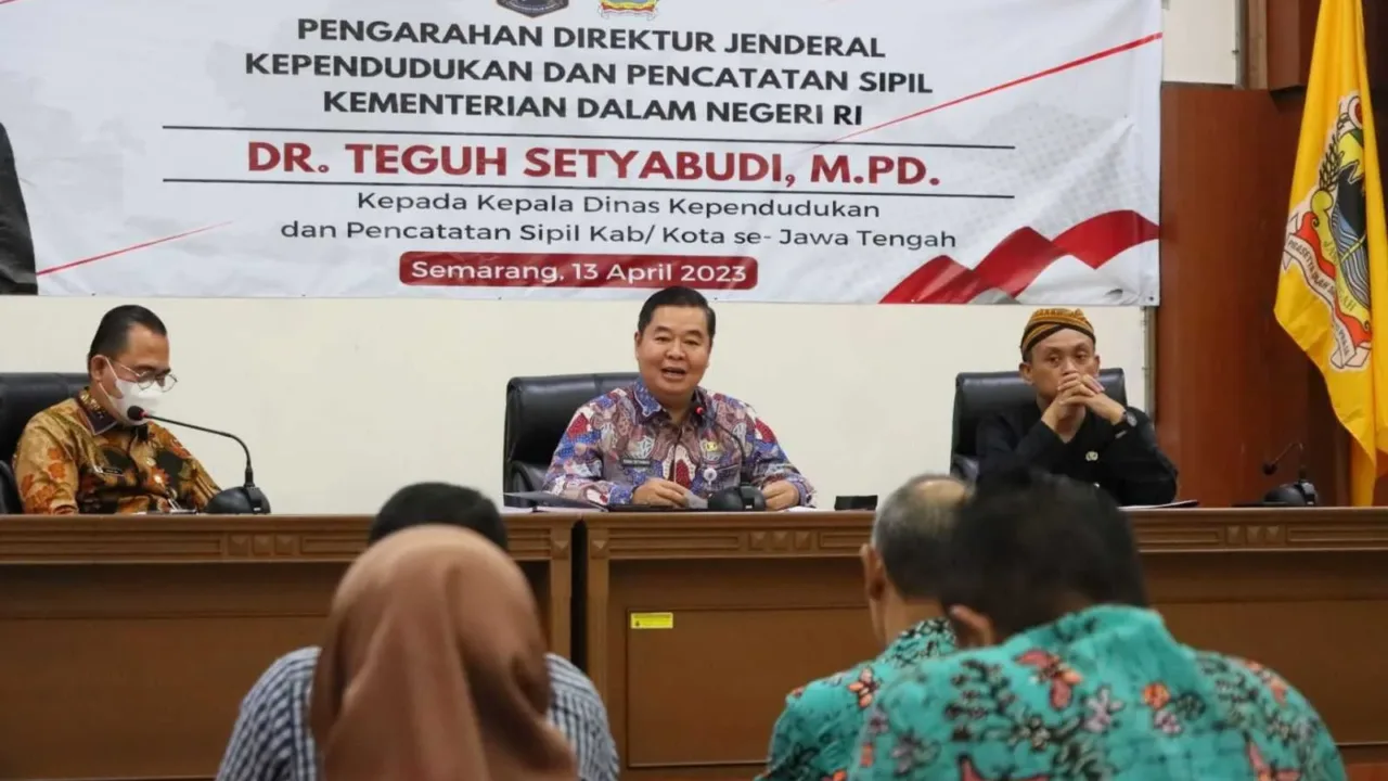 Dirjen Dukcapil Serukan Dukcapil Se-Jateng Aktif dan Responsif Atasi Isu Layanan Adminduk