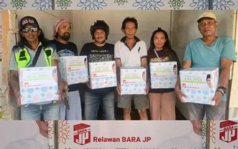 Bara JP Banten Bagikan Ratusan Paket Sembako
