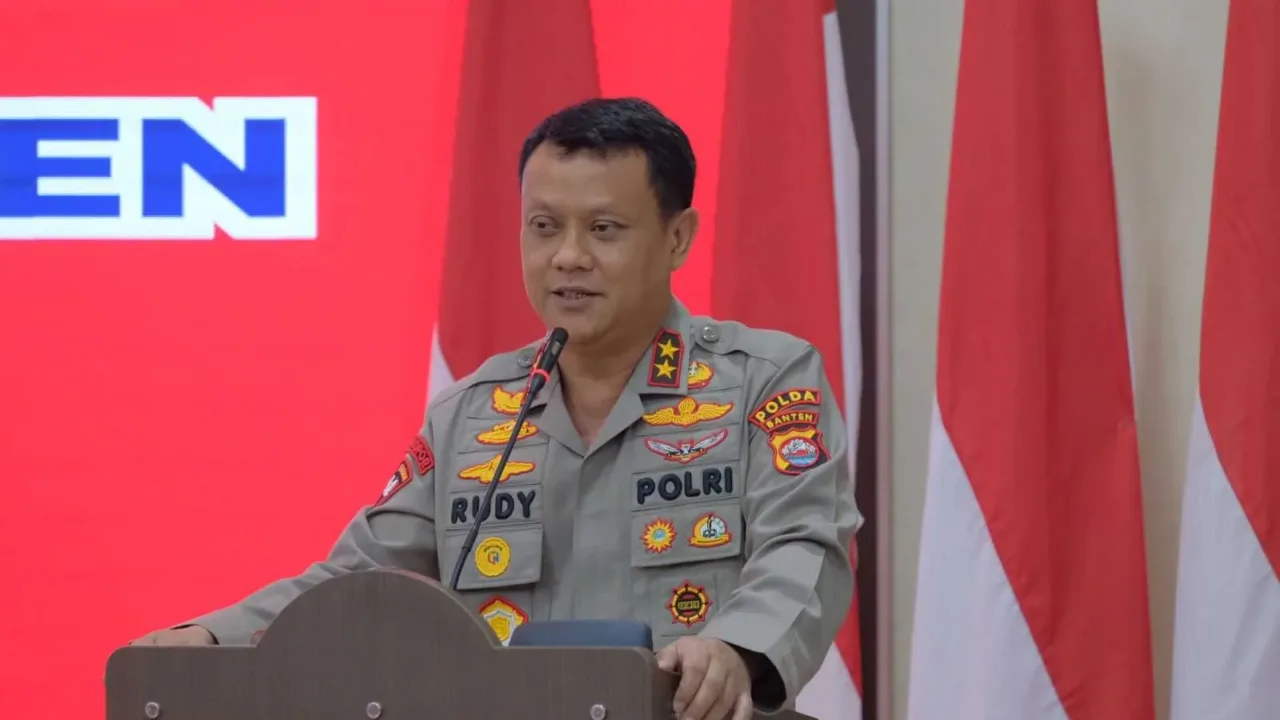 Polda Banten Urai Kemacetan Truk Menuju Pelabuhan Ciwandan, Simak Selengkapnya