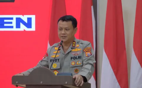Polda Banten Urai Kemacetan Truk Menuju Pelabuhan Ciwandan, Simak Selengkapnya