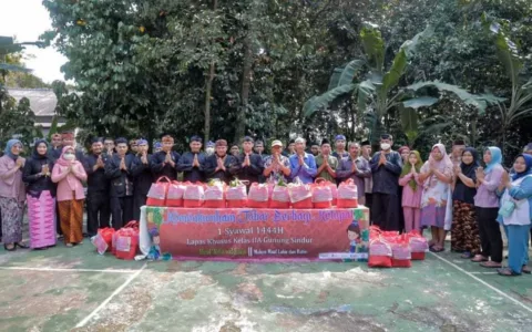 Lapas Khusus Gunung Sindur Gelar Baksos, Program Berbagi 1000 Ketupat