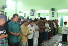 Kalapas Cirebon Ikuti Shalat Gerhana Matahari, Simak Penjelasannya
