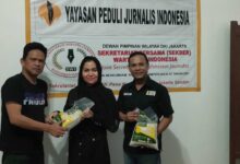 Ypji Bersama Permata Sanny Peduli Dan Kita Bagikan Bingkisan Lebaran Untuk Wartawan