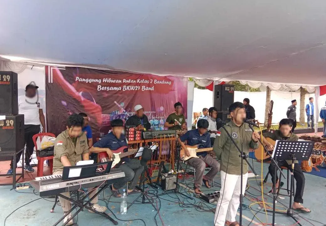 Rutan Bandung Bergema Tampilkan Band BKW29 dan Hibur Pengunjung