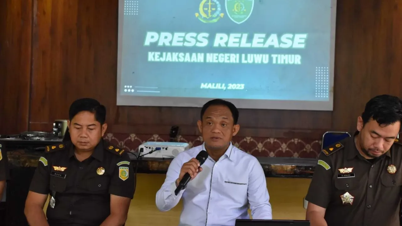 Kejari Luwu Timur Tingkatkan Kasus Korupsi PJU ke Penyidikan