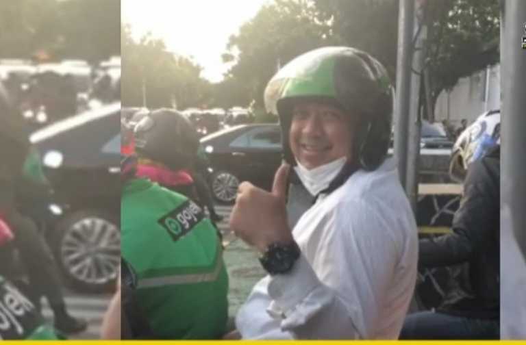 Luar Biasa !!! Agar Tak Terlambat Temui Warga Jakbar, Bang Zaki Rela Naik Ojol