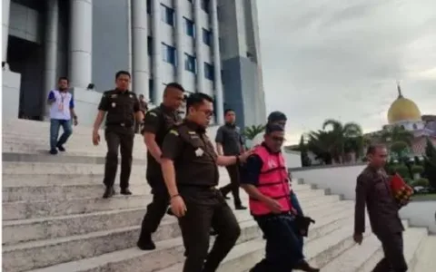 GAS, Kejati Sulsel Tahan Eks Kepala BPKD Takalar Terkait Pasir Laut