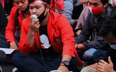 GMNI Desak APH Periksa BPJN Banten Soal Pemeliharaan Jalan Berlubang di Pandeglang