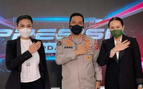 Asik, Nikita Mirzani Dukung Polisi Tangani Kasus Dito Mahendra