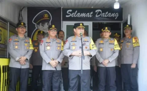 Kapolda Lampung Dampingi Kunker Wakapolri Pantau Arus Mudik di Bakauheni
