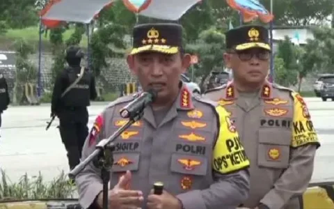 Kapolda Lampung Dampingi Kapolri Cek Pelabuban Bakauheni