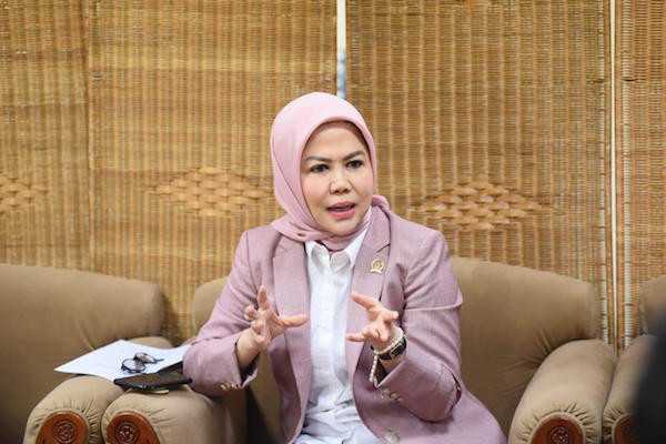 Intan Fauzi Dpr Ri, Dorong Upaya Transportasi Mudik Lebaran 2023