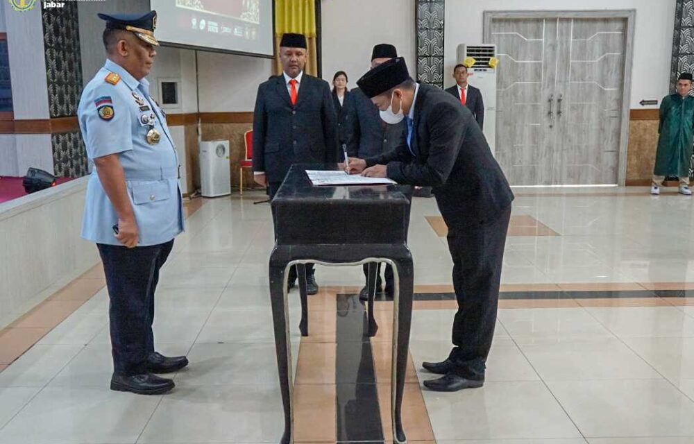 Kakanwil R. Andika Dwi Prasetya Lantik 3 Ppns Dan 7 Notaris Pengganti