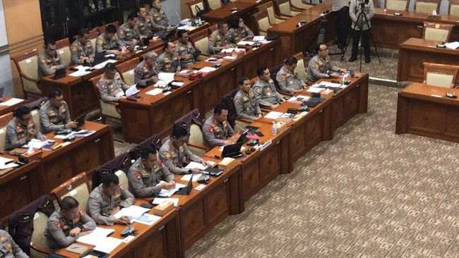 Dpr Ri Usulkan Polsek-Polsek Di Kabupaten Tangerang Disatukan Ke Satu Polres
