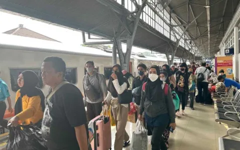 Arus Balik, Volume Penumpang Kereta Api Terakhir Mencapai 44.000