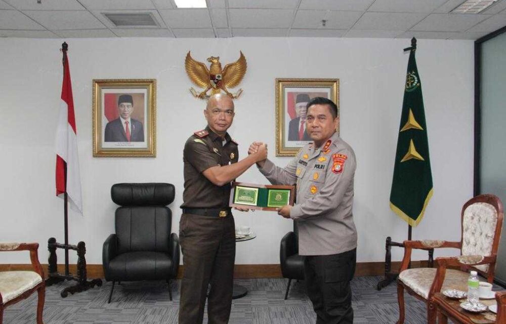 Kapolda Metro Jaya Datangi Kantor Kejati Dki, Berikut Penyebabnya