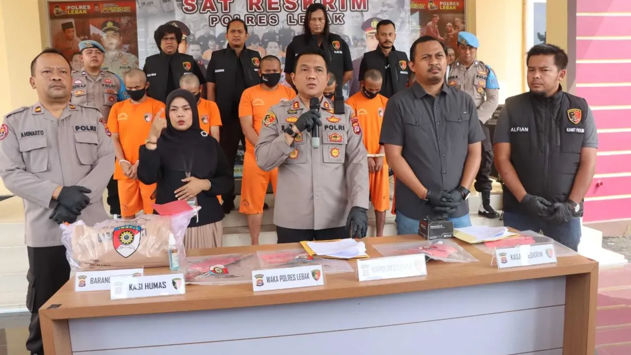 Satreskrim Polres Lebak Ringkus Enam Pelaku Pengeroyokan di Sajira