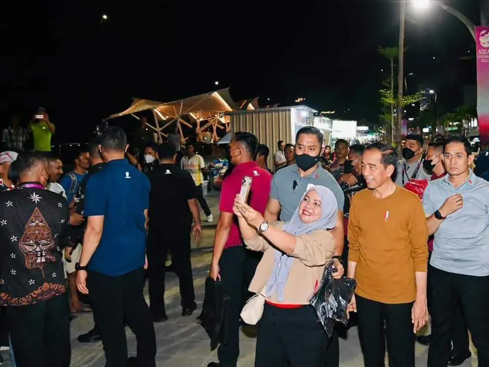 Jokowi Kunjungi Kuliner Kampung Labuan Bajo, Begini Respon Warga